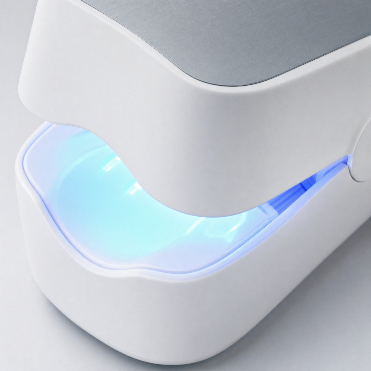 Lumiglow Nail Care Light Device for At-Home Use, view 3